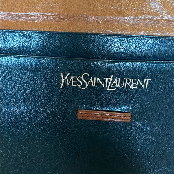 Yves Saint Laurent Envelope Wallet - Picture 6 of 9